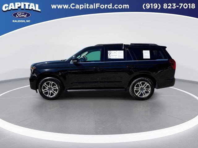 Certified 2025 Ford Expedition Active image 3