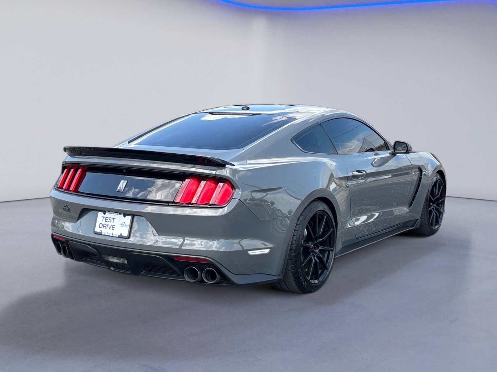 Certified 2018 Ford Mustang Shelby GT350 w/ Electronics Package RWD image 6