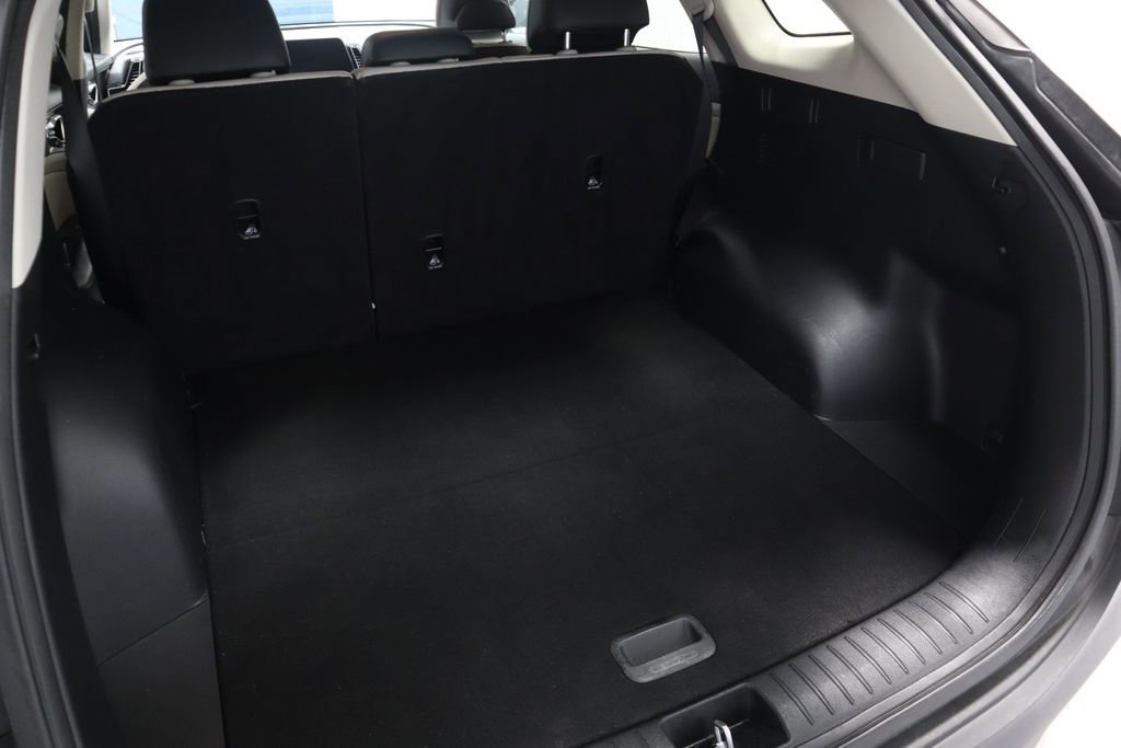 Used 2023 Kia Sportage EX image 19