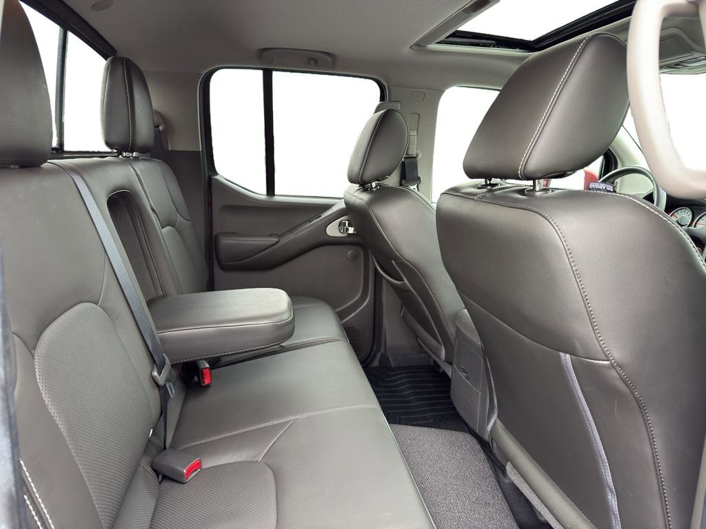 Used 2019 Nissan Frontier PRO-4X w/ Pro-4x Luxury Package AWD/4WD image 6