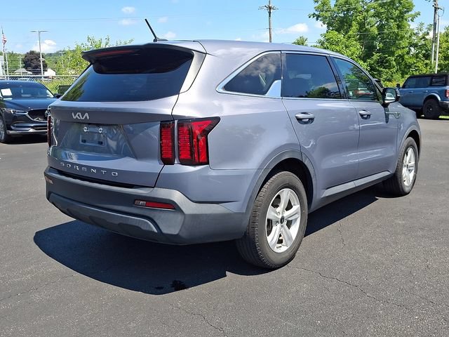 Used 2022 Kia Sorento LX FWD image 14