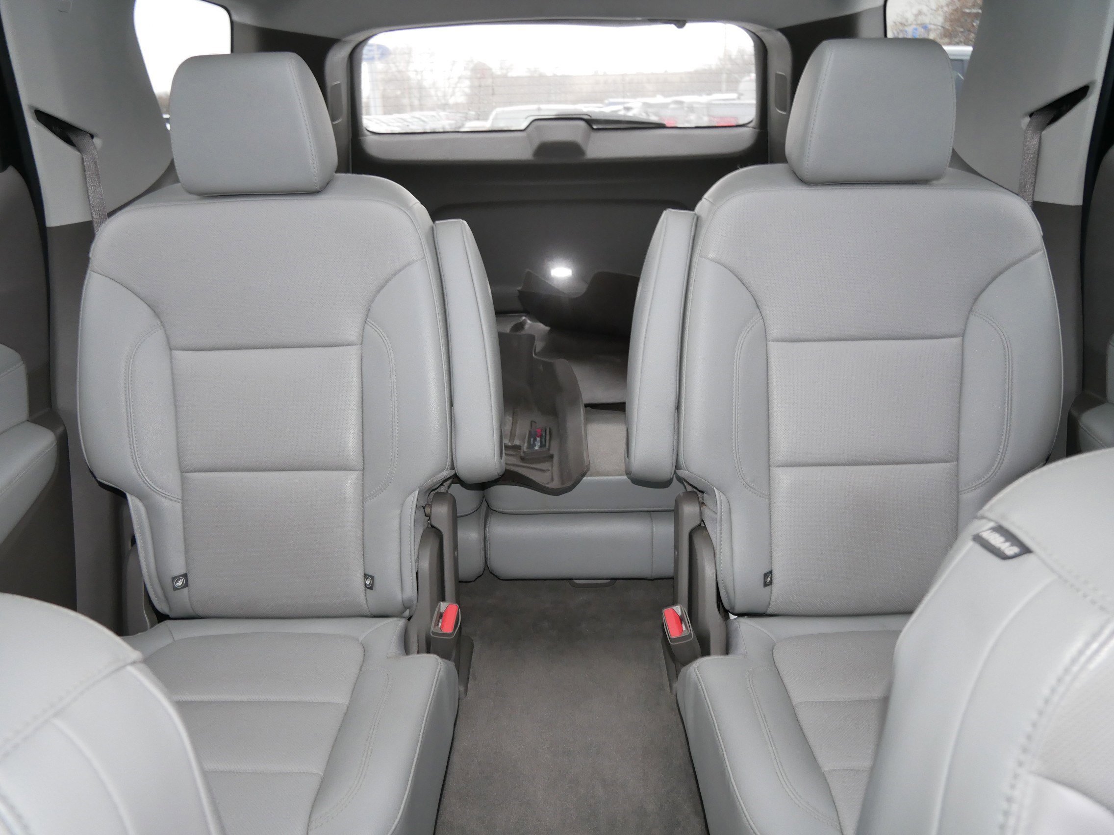 Used 2020 Chevrolet Traverse Premier image 13