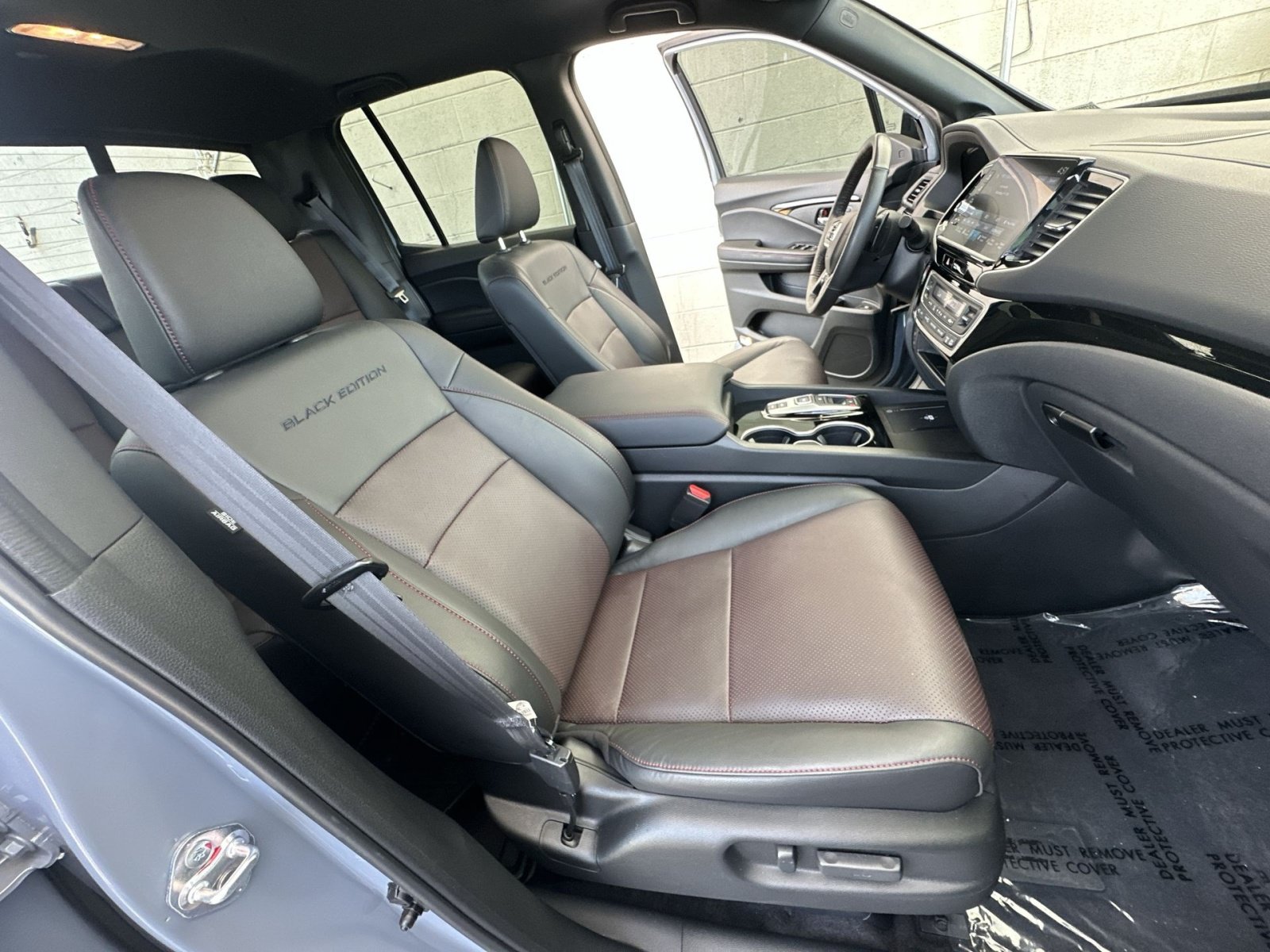Used 2025 Honda Ridgeline Black Edition image 34