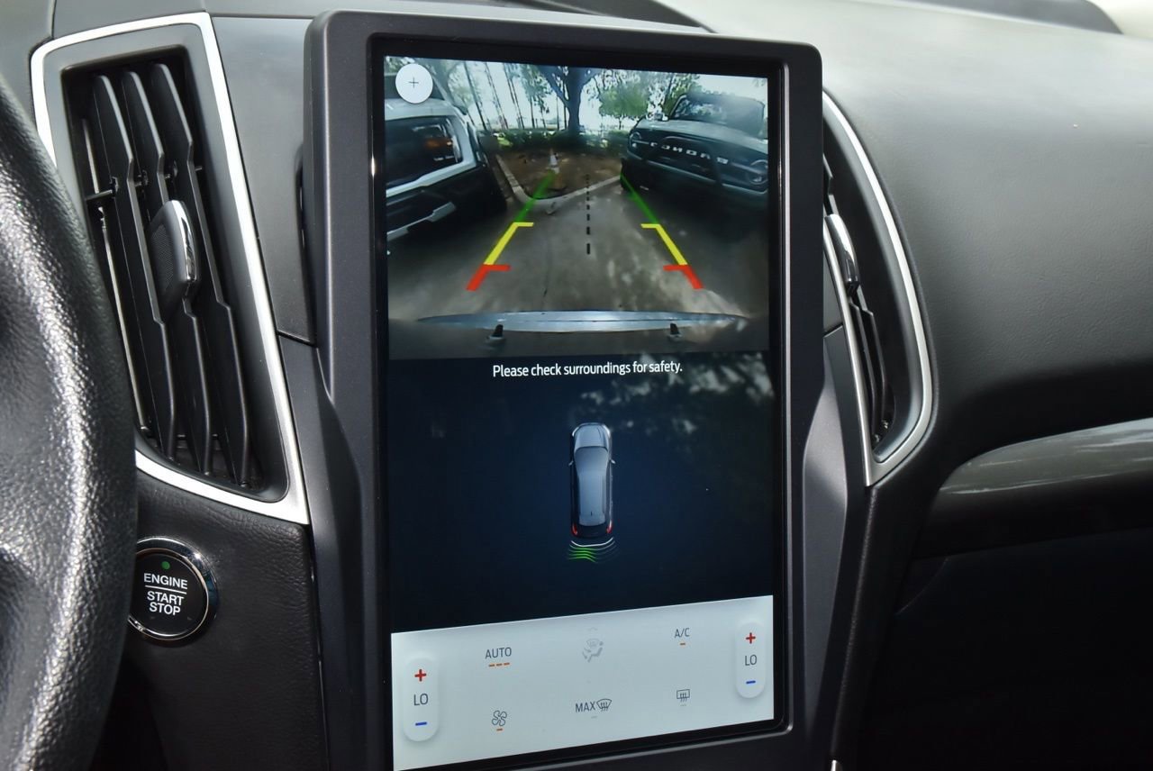 Certified 2023 Ford Edge SE w/ Black Appearance Package image 28