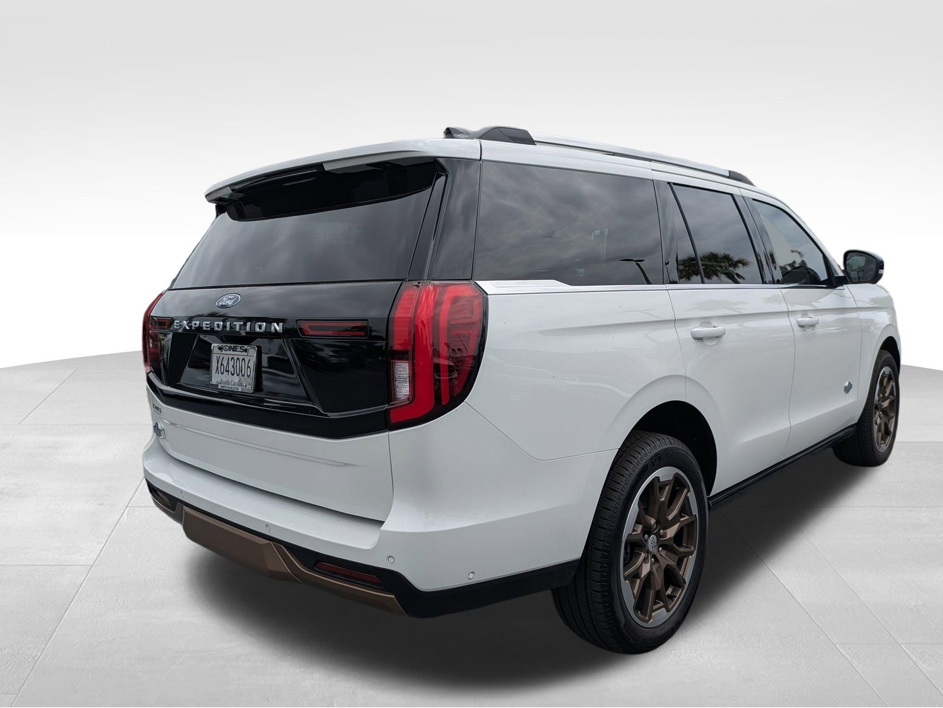 Certified 2025 Ford Expedition King Ranch AWD/4WD image 5