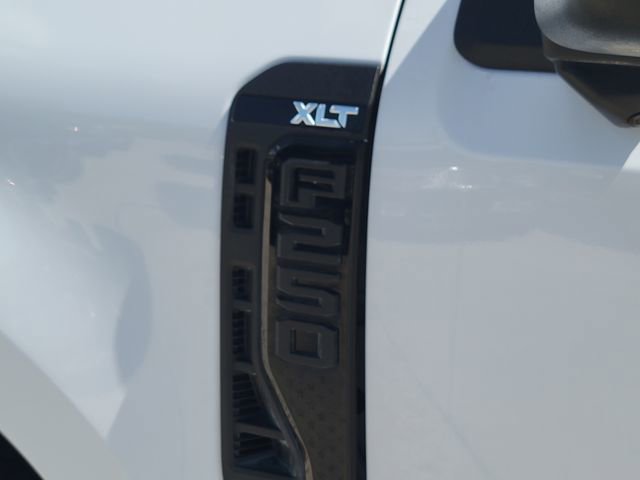 Certified 2025 Ford F250 XLT w/ Black Appearance Package AWD/4WD image 14