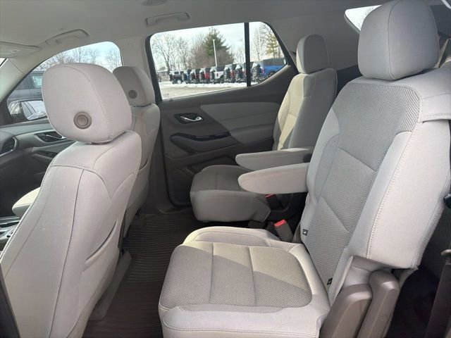Used 2019 Chevrolet Traverse LT image 16