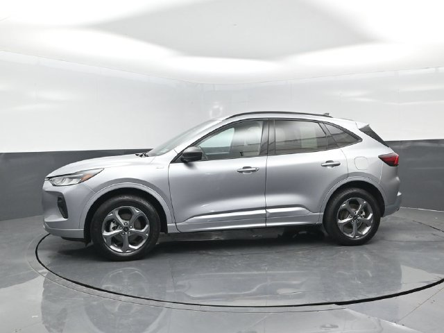 Certified 2024 Ford Escape ST-Line w/ Tech Pack #1 AWD/4WD image 4