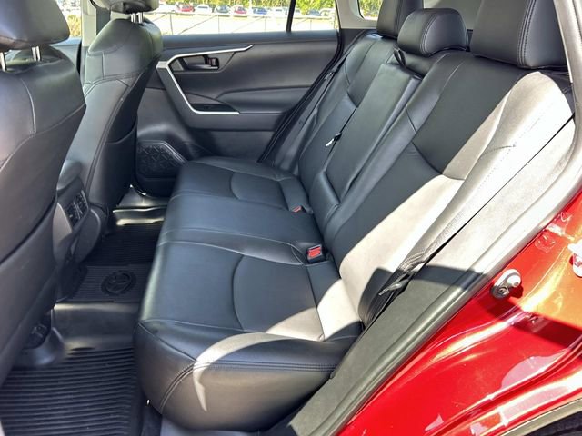 Used 2022 Toyota RAV4 LE FWD image 21