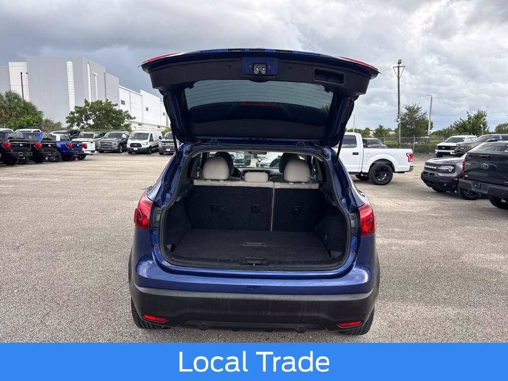 Used 2019 Nissan Rogue Sport SV FWD image 27