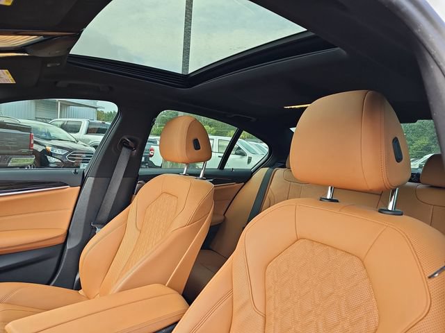Used 2023 BMW 530i w/ Convenience Package RWD image 17