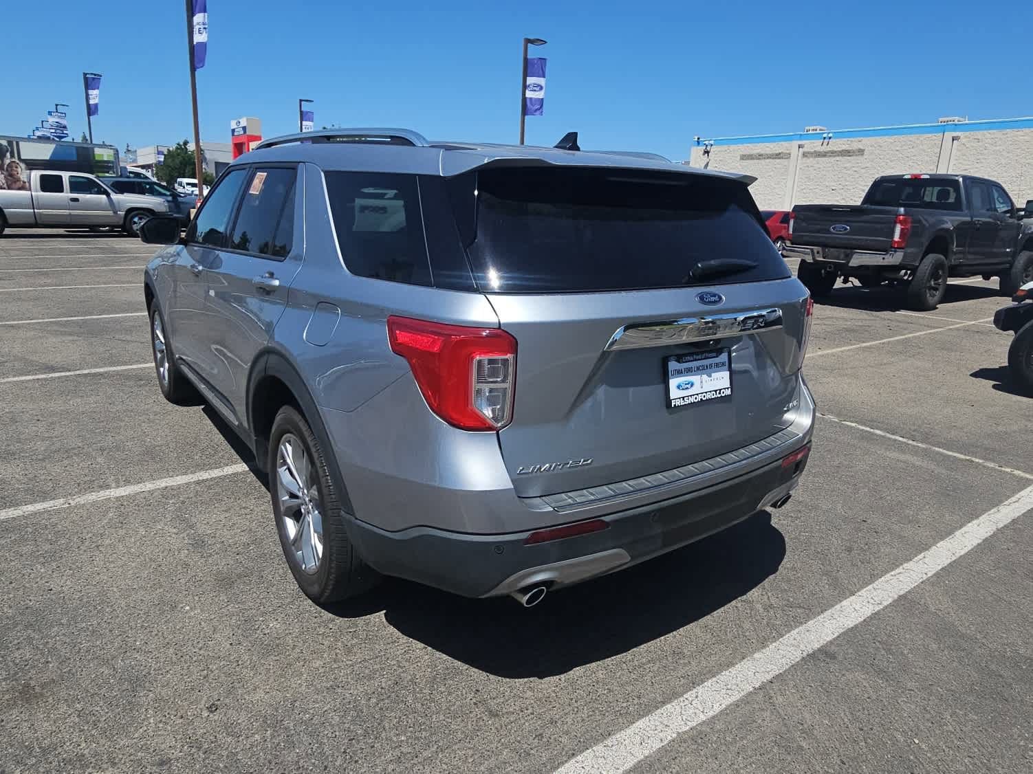 Certified 2023 Ford Explorer Limited AWD/4WD image 6