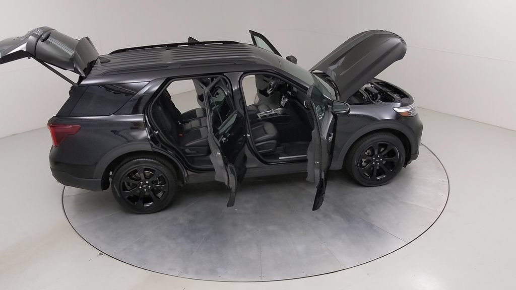 Certified 2023 Ford Explorer ST-Line AWD/4WD image 51