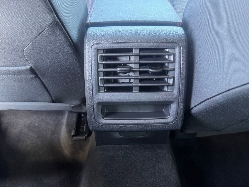 Used 2024 Volkswagen GTI SE image 29