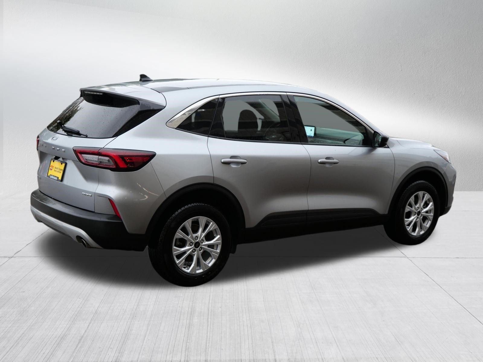 Certified 2024 Ford Escape Active AWD/4WD image 7
