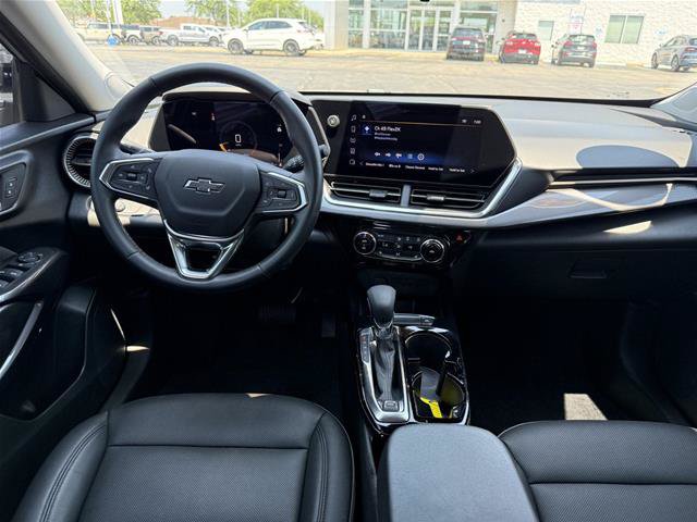 Used 2025 Chevrolet Trax ACTIV w/ Driver Confidence Package FWD image 12