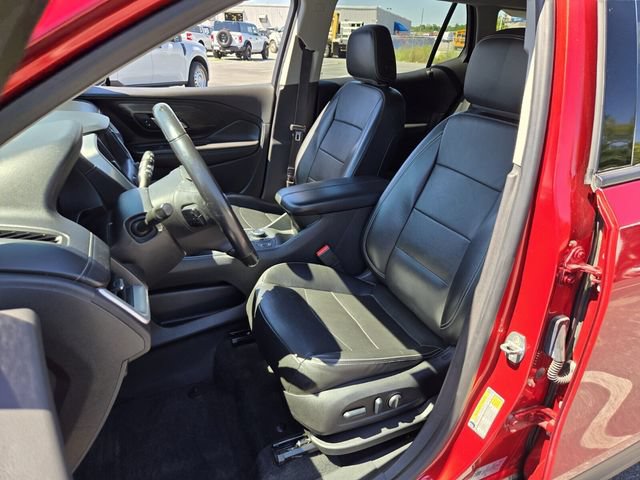 Used 2022 GMC Terrain SLT w/ LPO, Floor Liner Package AWD/4WD image 9