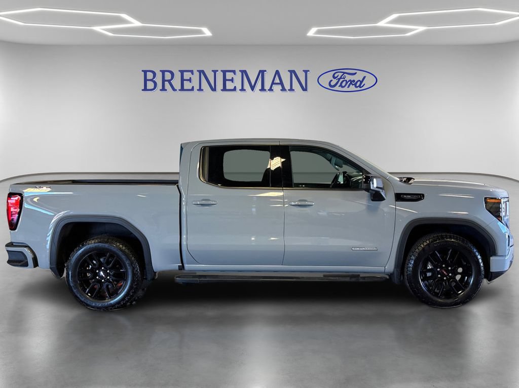 Used 2024 GMC Sierra 1500 Elevation w/ Elevation Premium Package AWD/4WD image 4