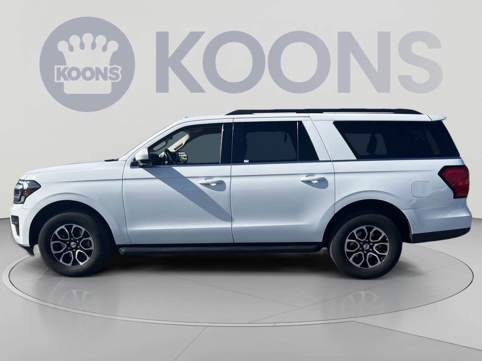 Certified 2024 Ford Expedition Max XLT RWD image 2