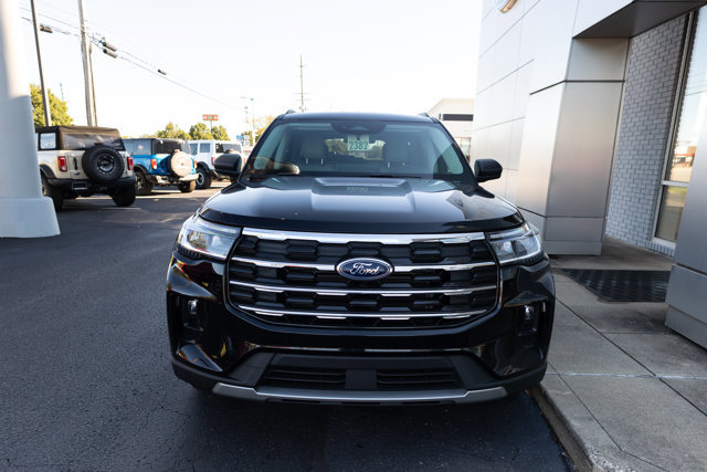 Certified 2025 Ford Explorer Active w/ Active Comfort Package image 8