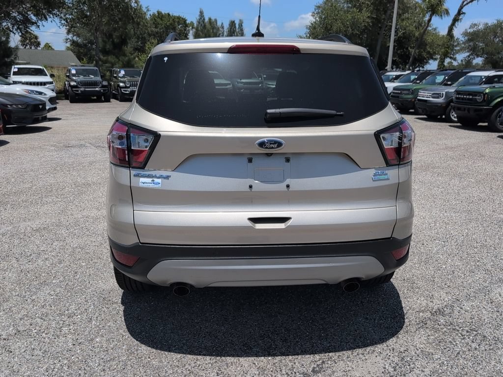 Certified 2018 Ford Escape SEL FWD image 4