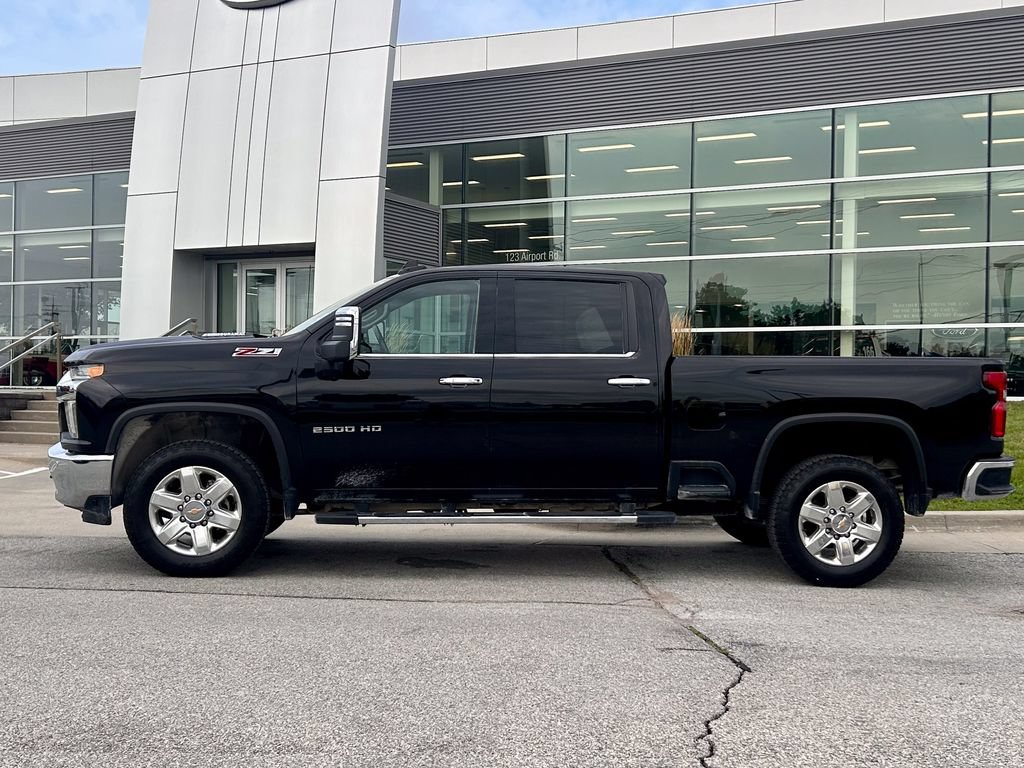 Used 2023 Chevrolet Silverado 2500 LTZ w/ LTZ Plus Package AWD/4WD image 3