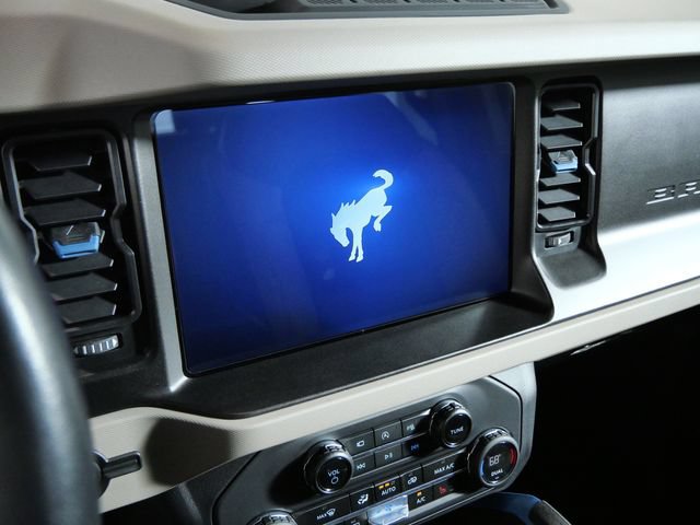 Certified 2023 Ford Bronco Wildtrak AWD/4WD image 20