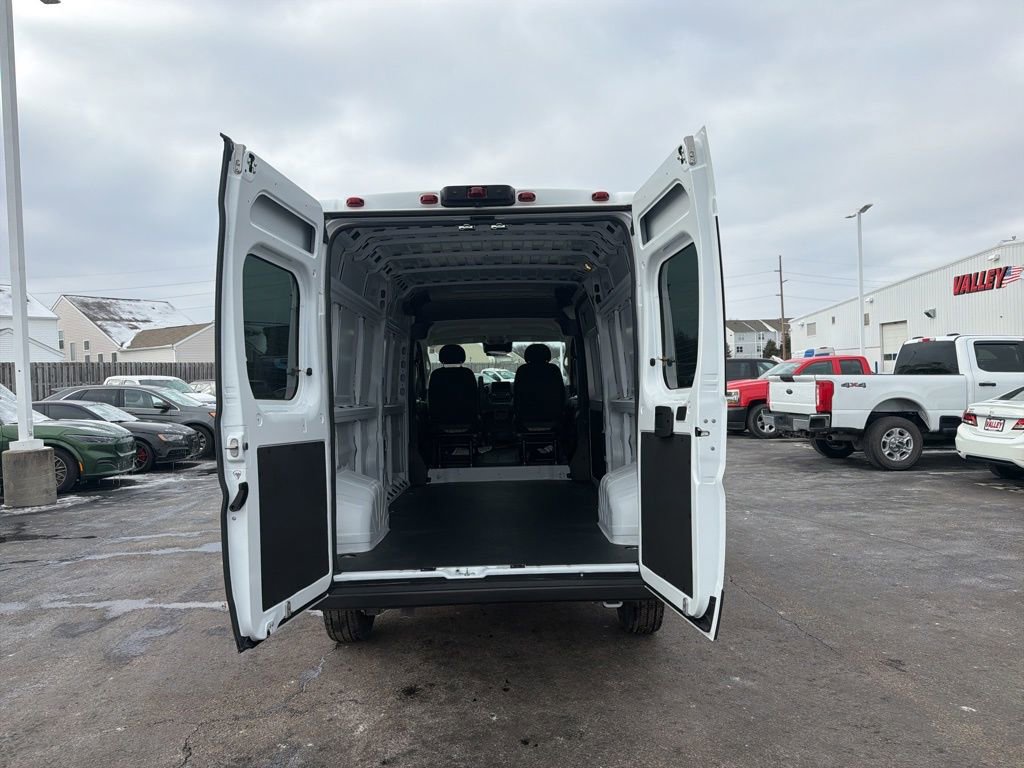Used 2024 RAM ProMaster 2500 image 23