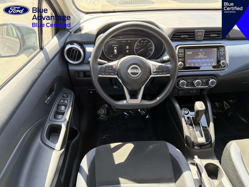 Used 2025 Nissan Versa SV FWD image 11