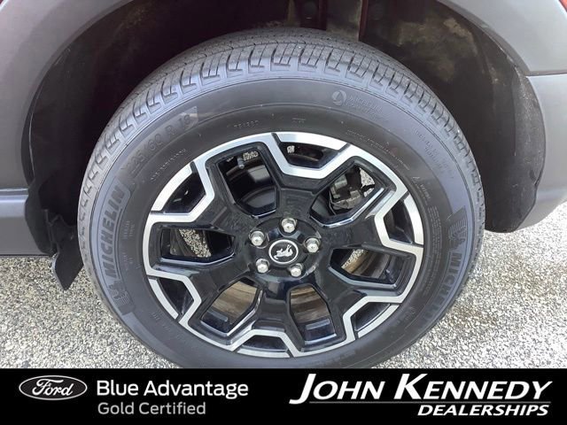 Certified 2025 Ford Bronco Sport Outer Banks w/ Outer Banks Tech Package+ AWD/4WD image 38