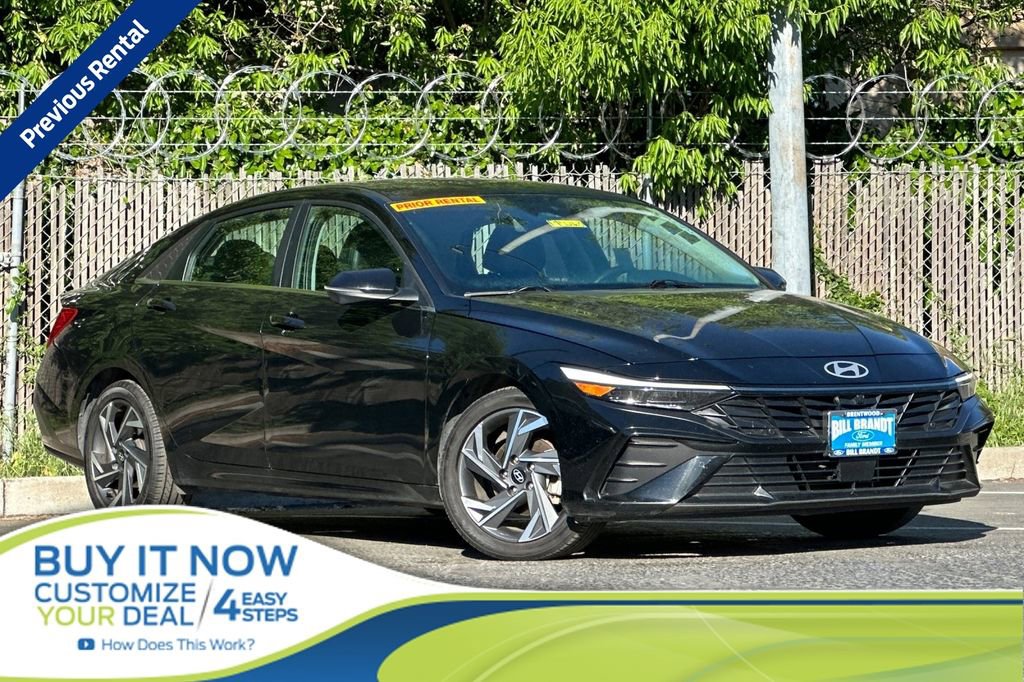 Used 2024 Hyundai Elantra Limited