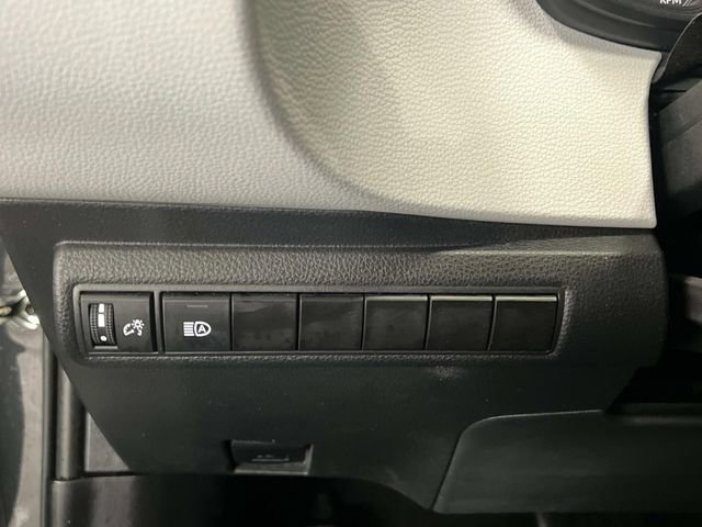 Used 2023 Toyota Corolla SE image 27