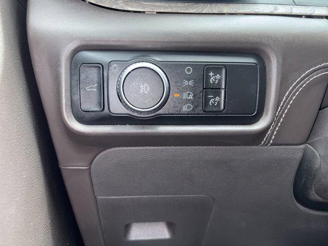 Certified 2020 Ford Explorer Platinum w/ Premium Technology Package AWD/4WD image 16