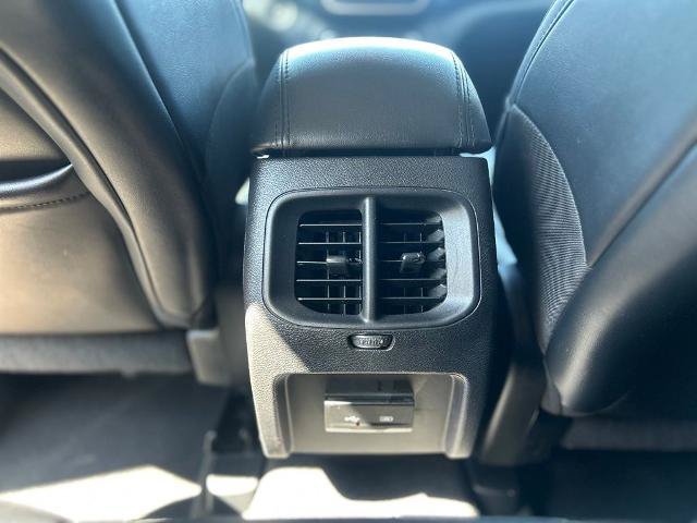 Used 2020 Jeep Cherokee Latitude Plus FWD image 29