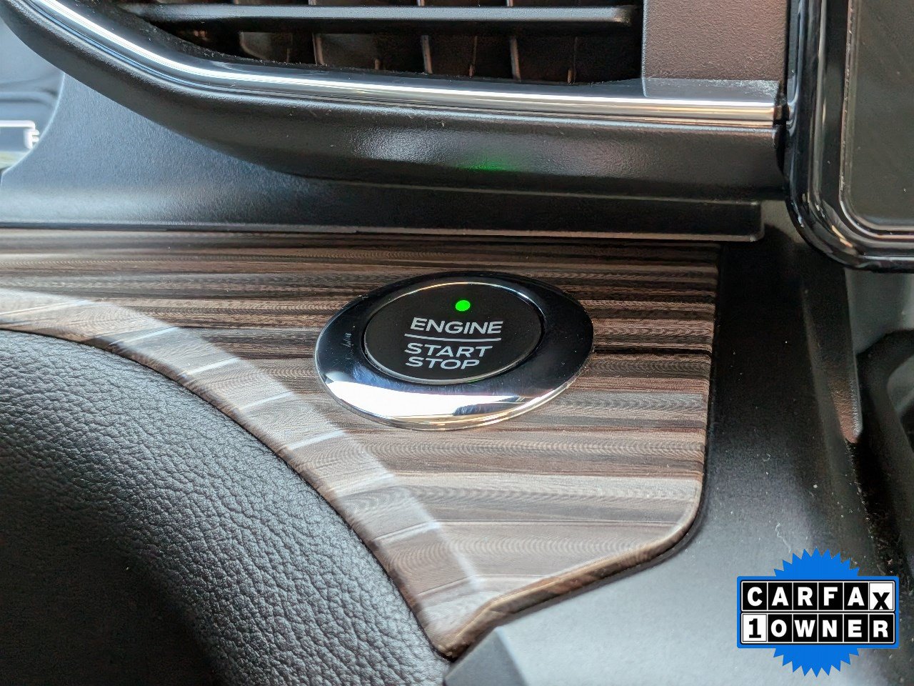 Certified 2020 Ford Explorer Limited AWD/4WD image 36
