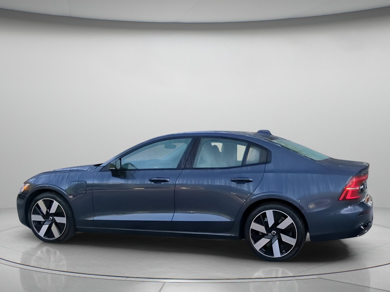 Used 2024 Volvo S60 T8 Ultimate AWD/4WD image 18