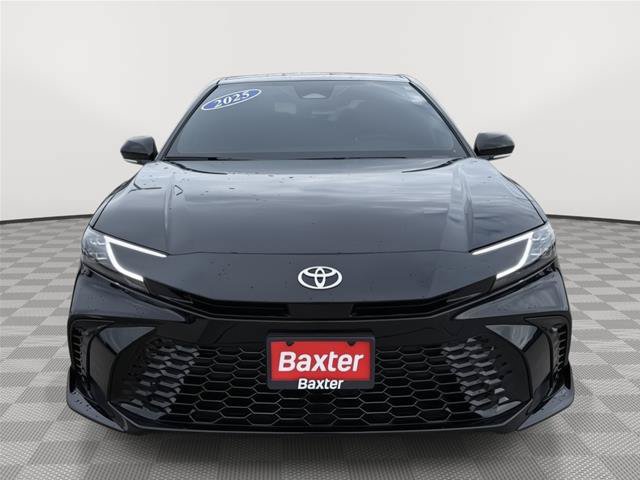 Used 2025 Toyota Camry XSE FWD image 2