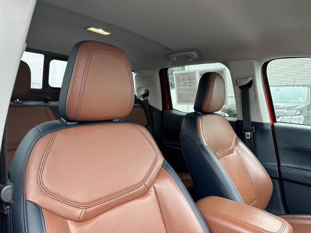 Certified 2022 Ford Maverick Lariat w/ Lariat Luxury Package AWD/4WD image 16