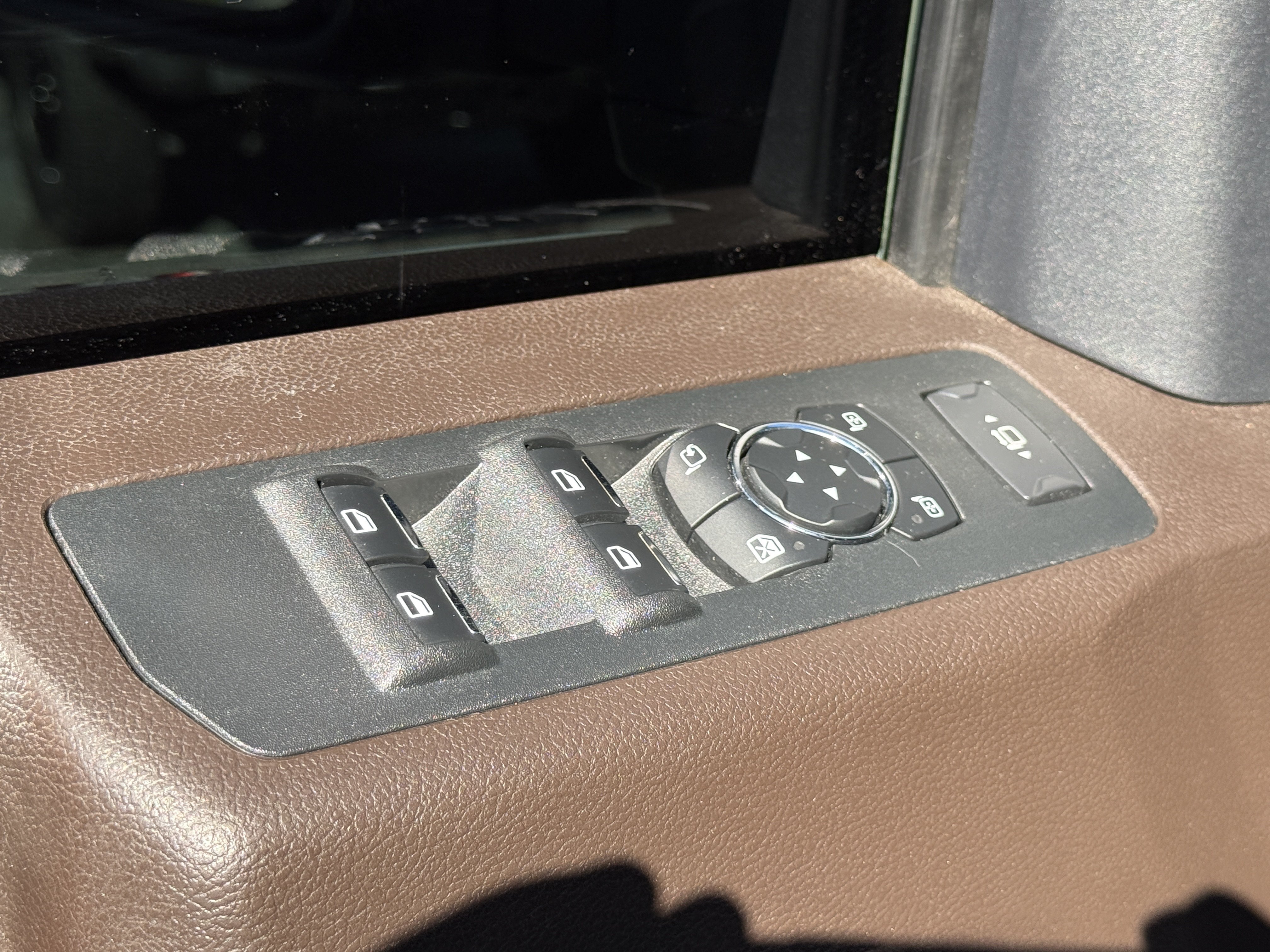 Certified 2022 Ford F350 King Ranch w/ Tremor Off-Road Package AWD/4WD image 15