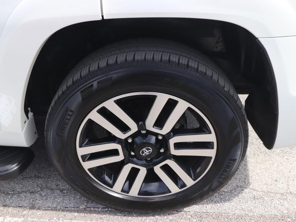 Used 2023 Toyota 4Runner Limited RWD image 17
