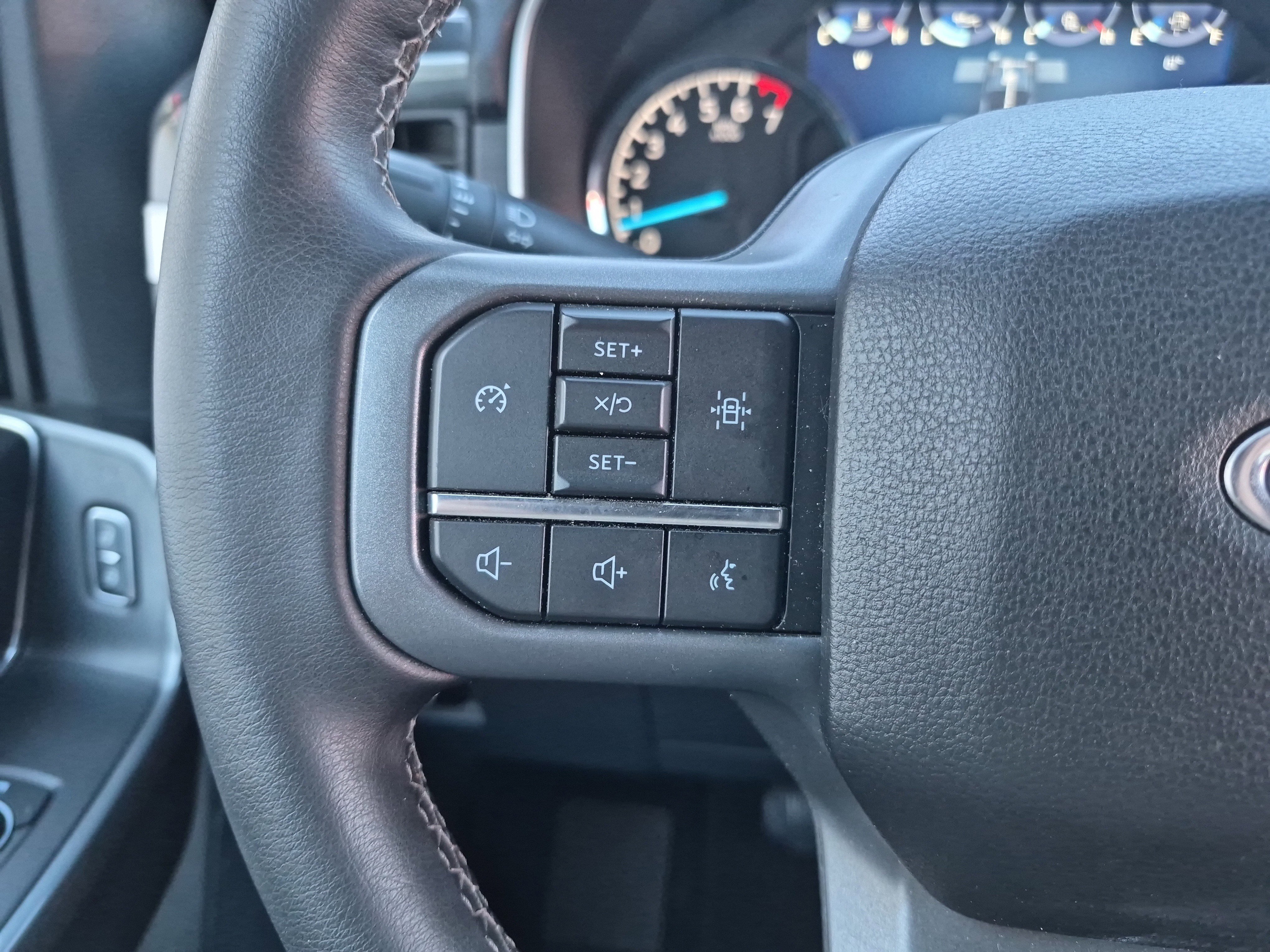 Certified 2023 Ford F150 XLT w/ Equipment Group 302A High image 26