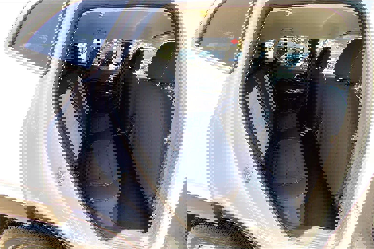 Used 2025 Chevrolet Trax LS image 20