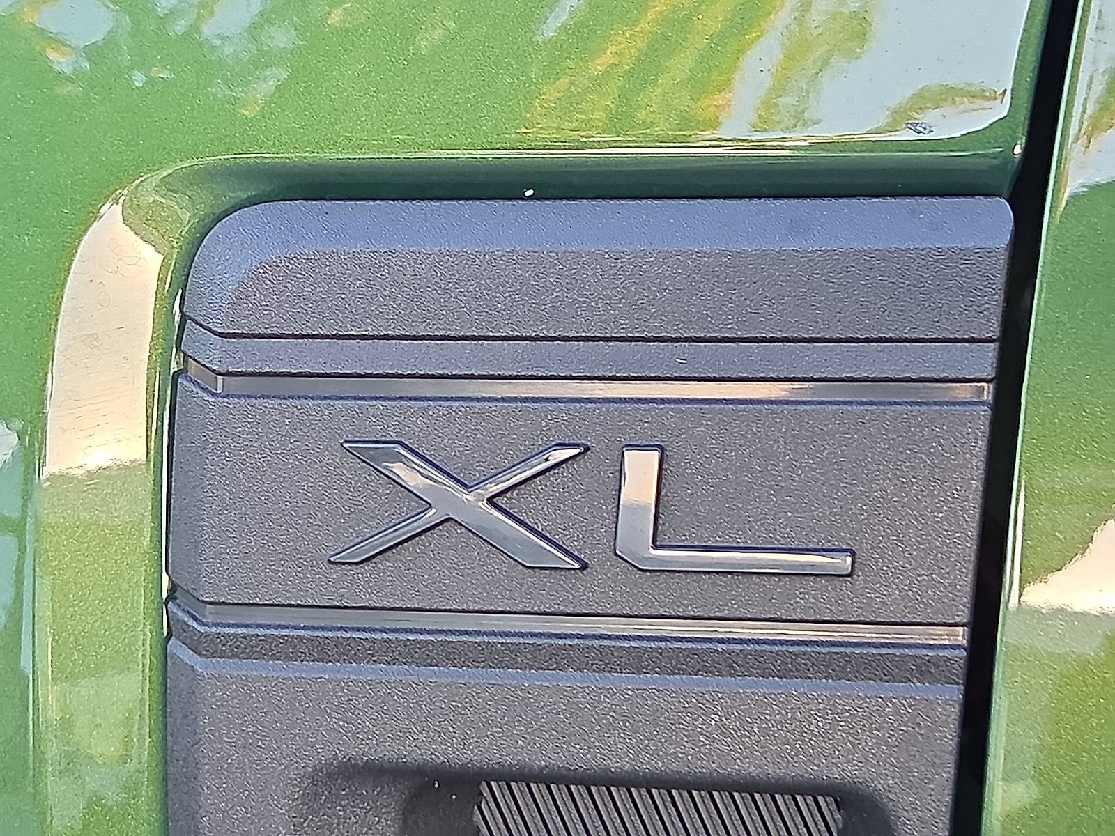 Certified 2025 Ford Maverick XL FWD image 9