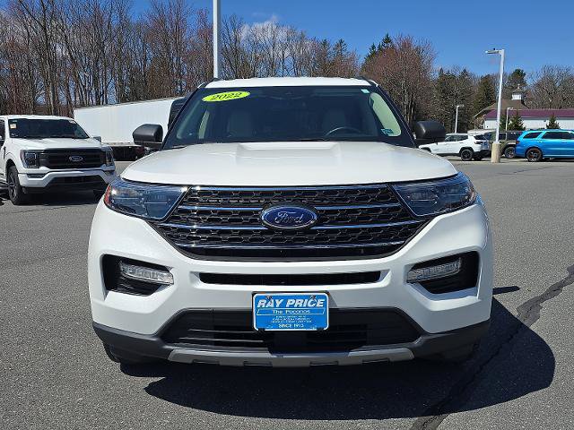 Certified 2022 Ford Explorer XLT w/ Equipment Group 202A AWD/4WD image 2