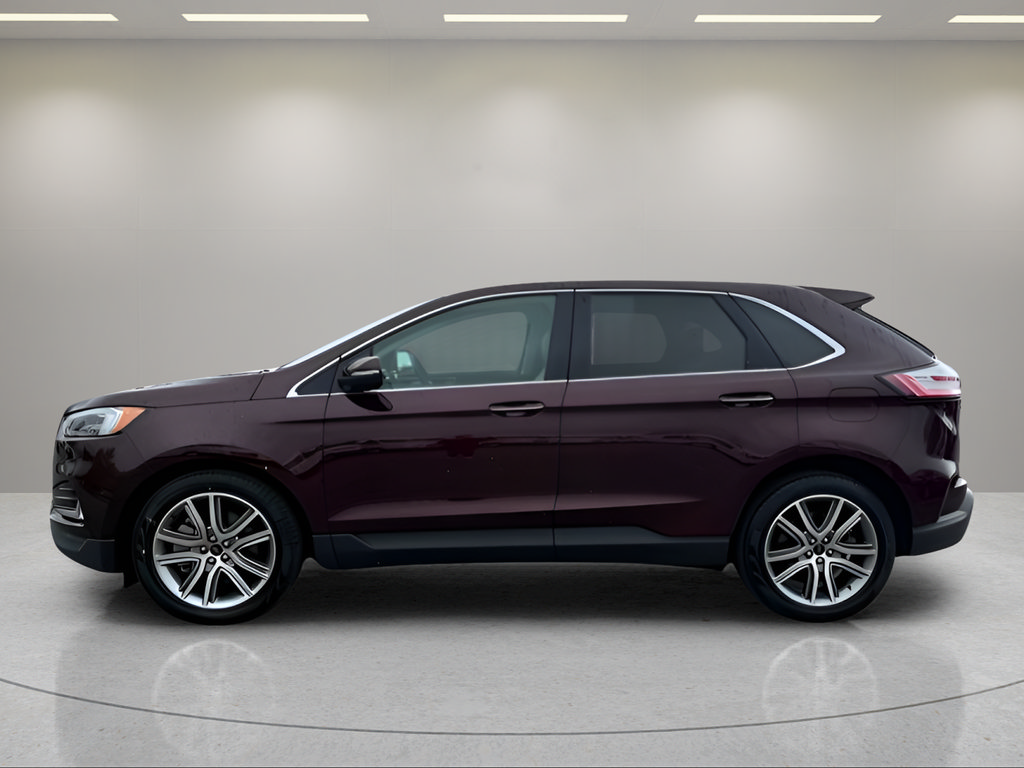Certified 2024 Ford Edge Titanium w/ Equipment Group 301A AWD/4WD image 7