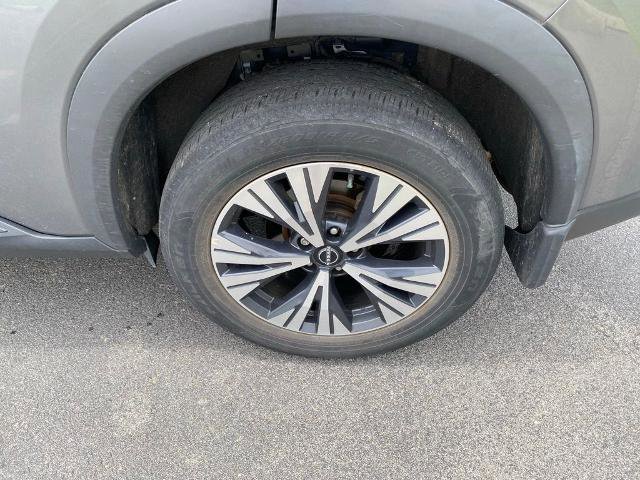 Used 2023 Nissan Rogue SV w/ SV Premium B Package FWD image 32