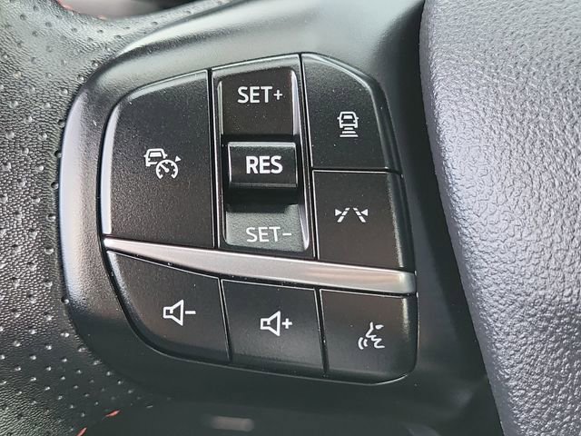 Certified 2024 Ford Escape ST-Line Select w/ Tech Pack #2 image 8