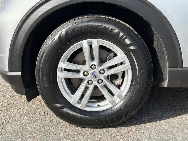 Certified 2023 Ford Explorer XLT RWD image 28