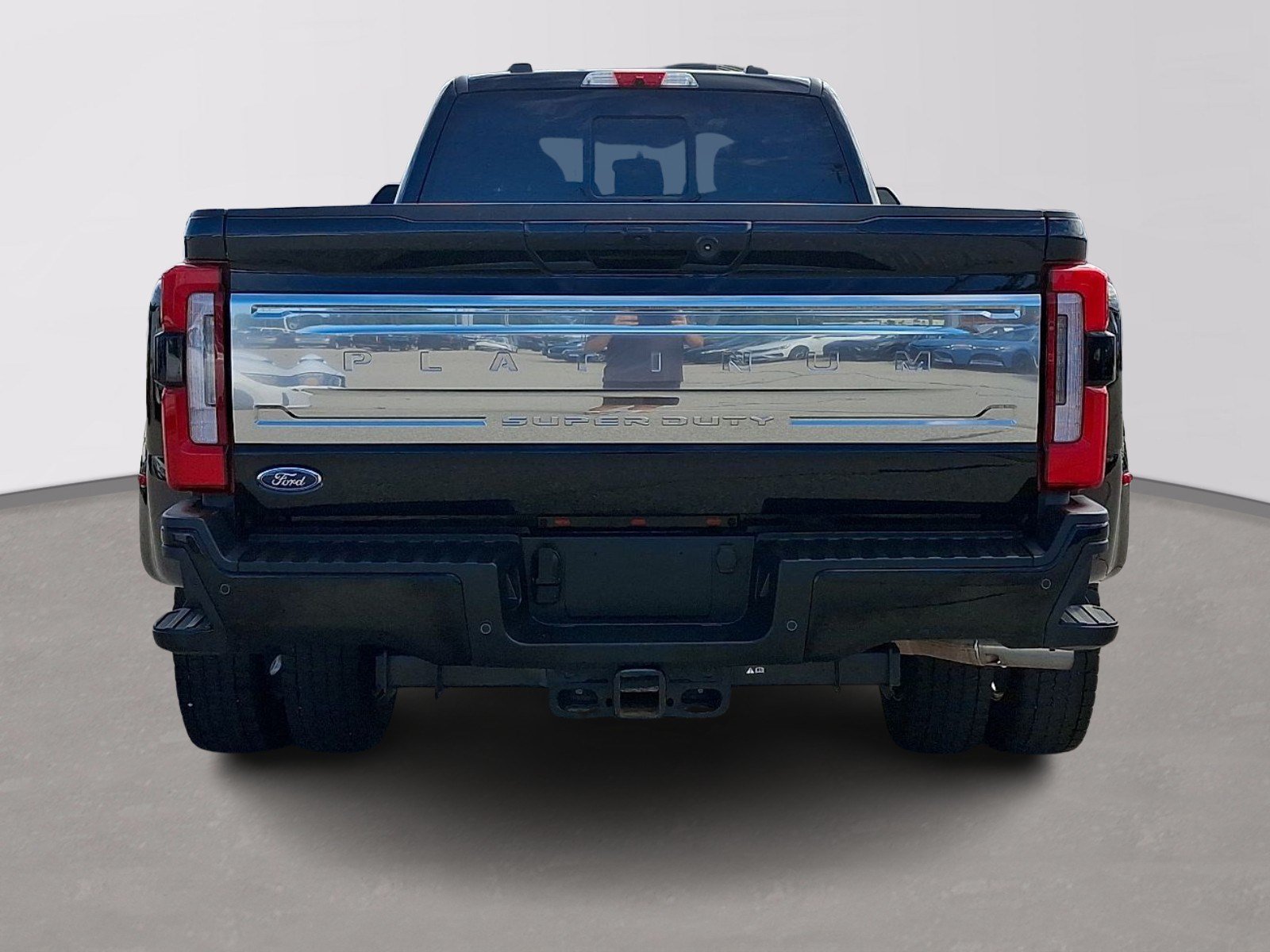 Certified 2025 Ford F450 Platinum w/ Platinum Plus Package AWD/4WD image 5