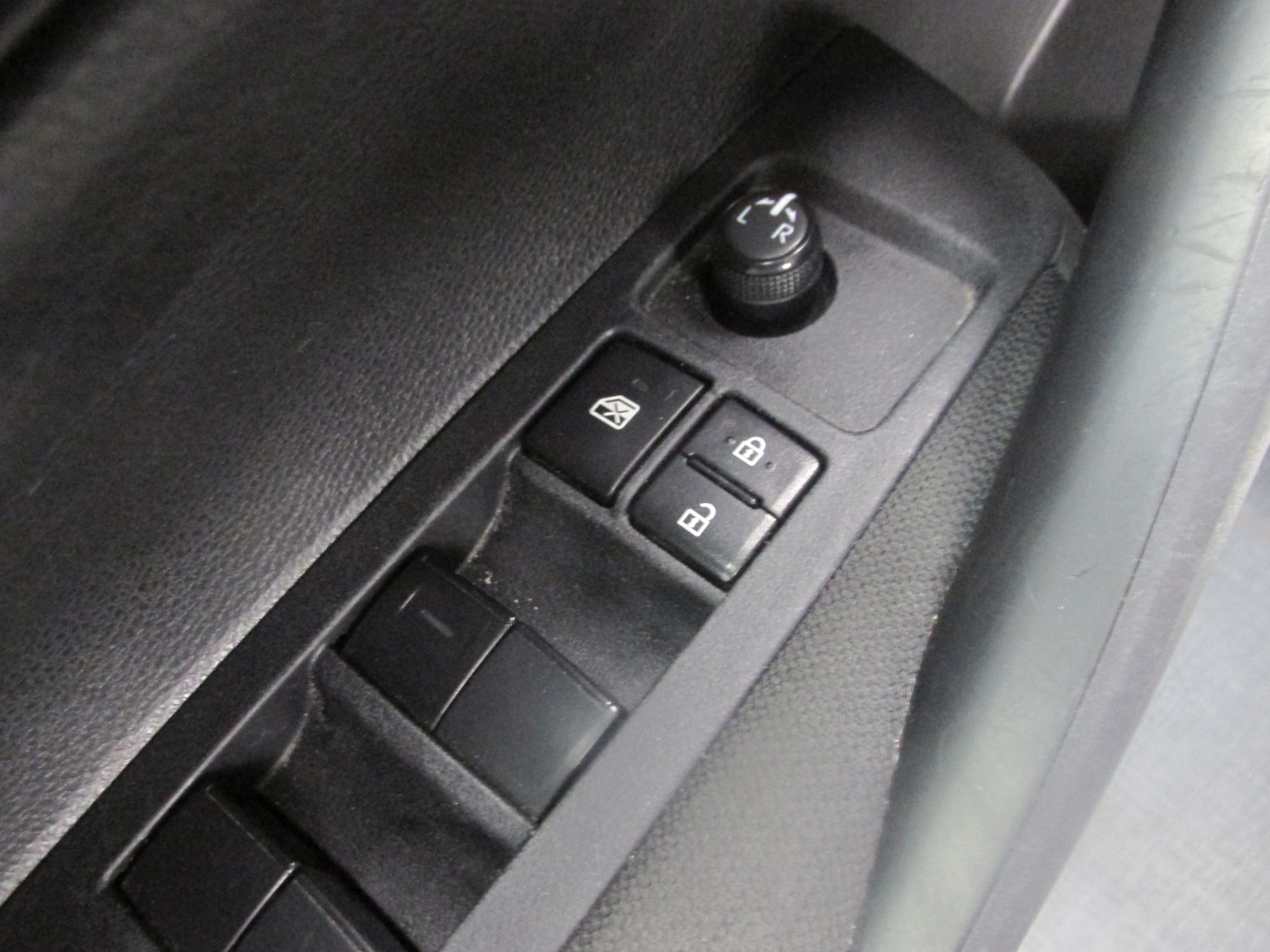 Used 2023 Toyota Corolla LE FWD image 26